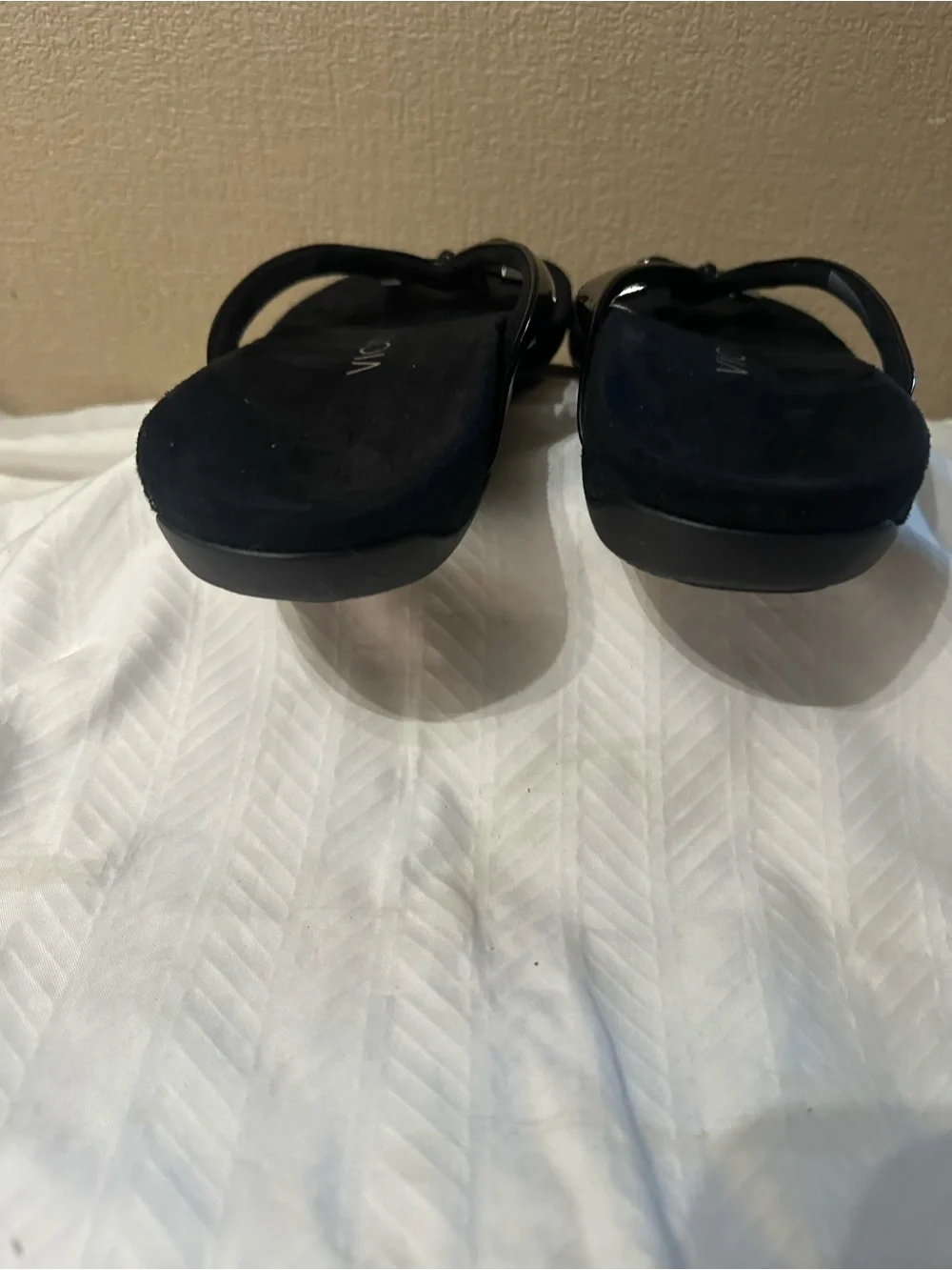 Vionic Bella Sandals - Picture 5 of 7